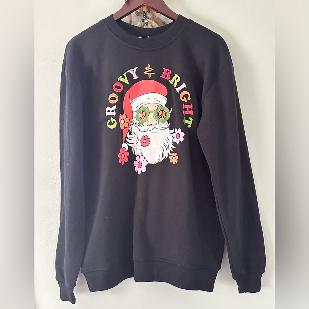 Better Together Groovy & Bright Black Santa Print Sweater Size Large NWT Cozy